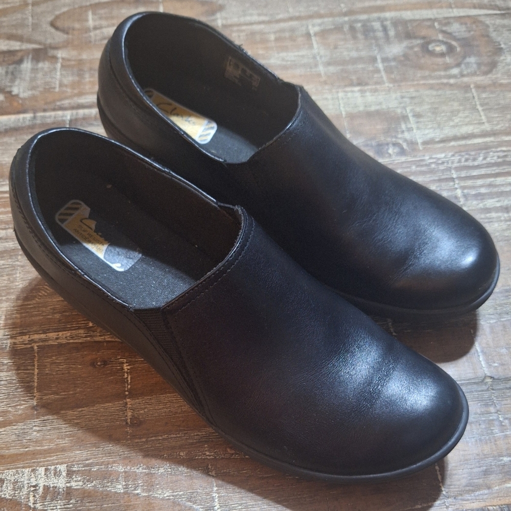 Clarks‎ Women's Slip On Slip Resistant  Size 9 M Black Work Casual Shoes